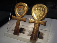 Load image into Gallery viewer, History Egyptian Ankh King Tut tomb Artifact Sculpture Statue 7" Tall www.Neo-Mfg.com wall plaque museum replica