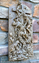 Load image into Gallery viewer, Religious Descent from the Cross Deposition Christ wall art plaque 16&quot; www.Neo-Mfg.com
