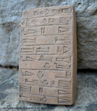 Load image into Gallery viewer, Sumerian Dimtabba temple dedication Tablet Cuneiform Sculptural www.Neo-Mfg.com museum reproduction 4.25"