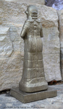Load image into Gallery viewer, Assyrian Sumerian Goddess Inanna Ishtar Mari Lady Of Wel Spring Sculpture Statue 7" Tall www.Neo-Mfg.com Goddess with Vase La déesse au vase