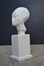 Load image into Gallery viewer, Egyptian Daugther of Amenophis IW Artifact Carved Sculpture Statue www.Neo-Mfg.com Museum reproduction