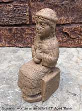 Load image into Gallery viewer, Sumerian Sculptural woman with aryballo www.Neo-Mfg.com 7.87" Museum reproduction