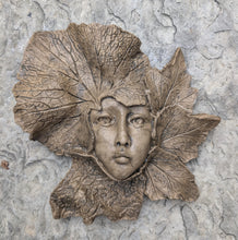 Load image into Gallery viewer, Nature Greenman Celtic Green man wall relief www.Neo-Mfg.com 10" j17