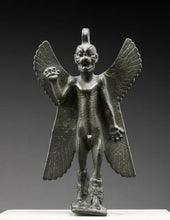 Load image into Gallery viewer, Sumerian Pazuzu demon Sculpture www.Neo-Mfg.com home decor 7.87"