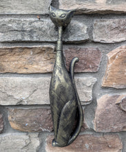 Load image into Gallery viewer, Siamese Cat Wall Plaque - Right www.Neo-Mfg.com decor 14" Mid modern Sexton style