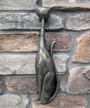 Load image into Gallery viewer, Siamese Cat Wall Plaque - Right www.Neo-Mfg.com decor 14" Mid modern Sexton style