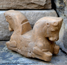 Load image into Gallery viewer, Double Bull Capital Persepolis Statue Sculpture 7" www.Neo-Mfg.com home decor Museum Reproduction