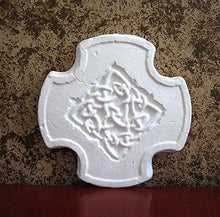 Load image into Gallery viewer, Celtic tile wall sculpture wall decor plaque www.Neo-Mfg.com 7"
