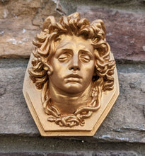 Load image into Gallery viewer, Medusa Watts 1846 high relief www.Neo-Mfg.com 14.25&quot; life size
