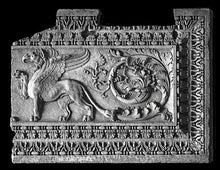 Load image into Gallery viewer, Griffin gryphon Acanthus Winged lion wall Sculpture plaque 14&quot; www.Neo-Mfg.com Home decor mystical
