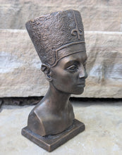 Load image into Gallery viewer, Egyptian Nefertiti Sculptural bust statue relief www.Neo-Mfg.com
