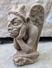 Load image into Gallery viewer, Griffin Gargoyle Notre sculpture statue www.NEO-MFG.com
