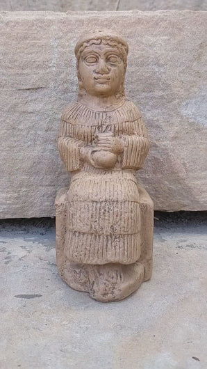 Sumerian Sculptural  woman with aryballo www.Neo-Mfg.com 7.87" Museum reproduction