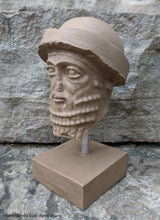 Load image into Gallery viewer, Assyrian Hammurabi Babylonian statue fragment replica Mesopotamian sculpture Artifact 7&quot; www.Neo-Mfg.com
